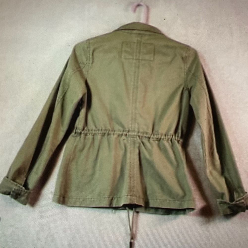 Aeropostale Women's Army Green Utility Jacket.P2P 17” Length 23.5” SIZE XS - Picture 4 of 8